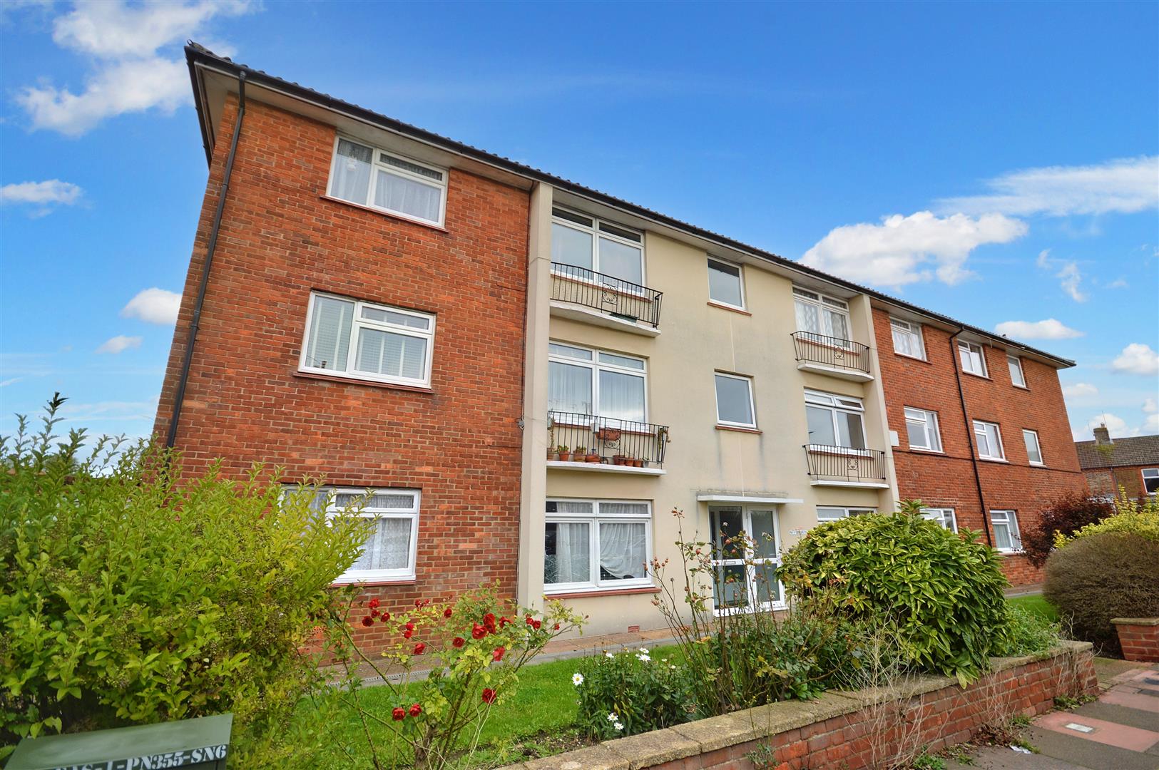 Property Details for Roselands Avenue Eastbourne BN22 8NR Town